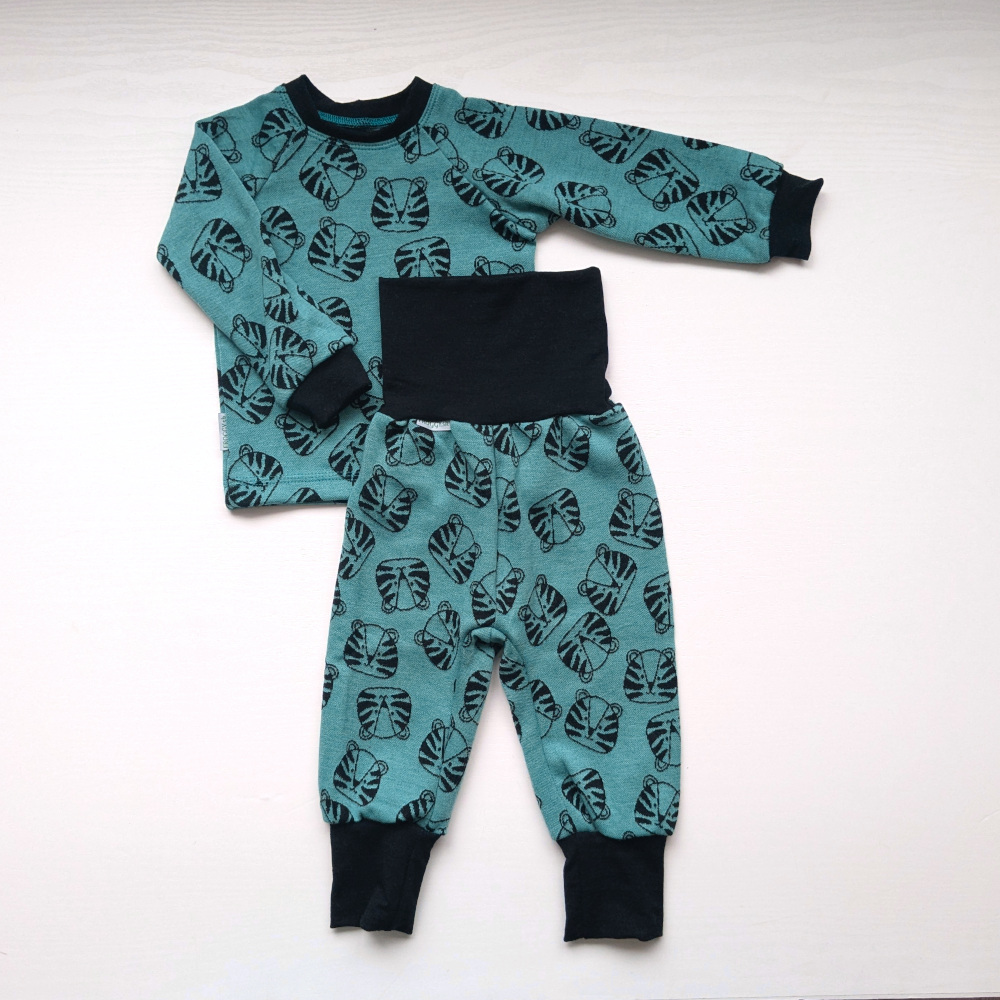 Set s tigríkmi zo 100% merino vlny